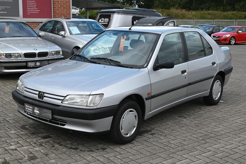 Peugeot 306