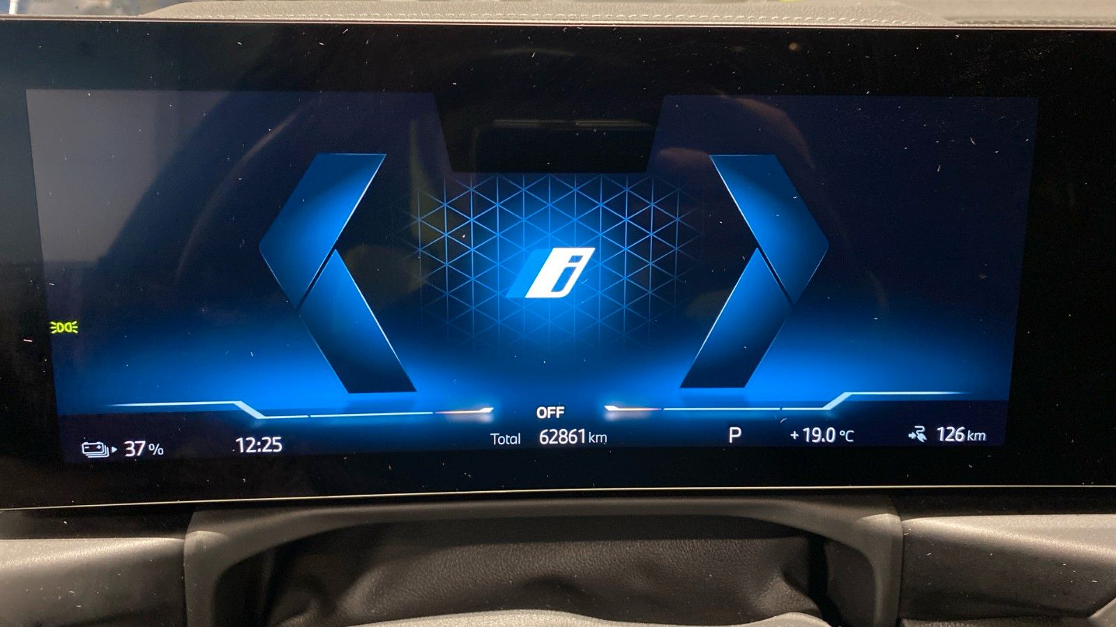 BMW i4 Gran Coupe M50 xDRIVE NAVI/LED/H&K/M-SPORT/SH imagem 3