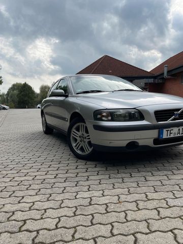 Volvo S60 2.4 Benzin