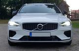 Volvo V60 T8 R Design AWD ACC STDHZ AHK GARANTIE - Volvo V60 von privat
