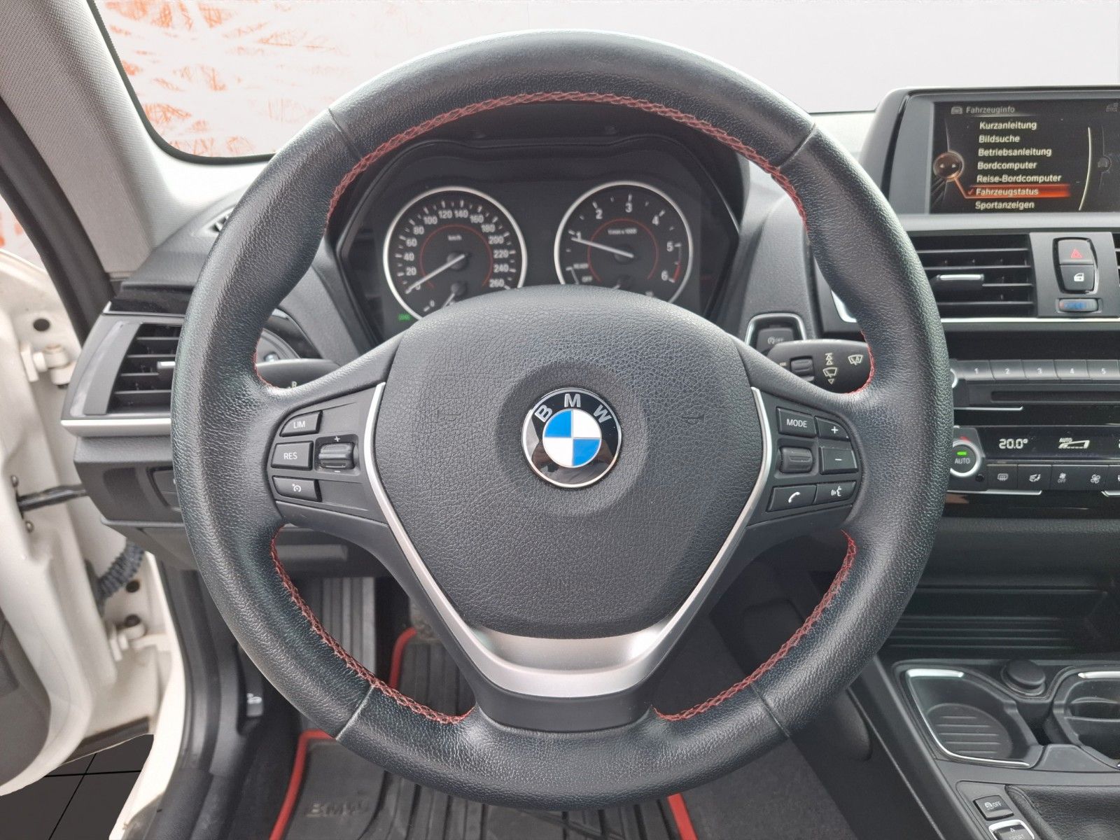 Fahrzeugabbildung BMW 118 d Sport Line ! 1te Hand ! LED ! TOP !
