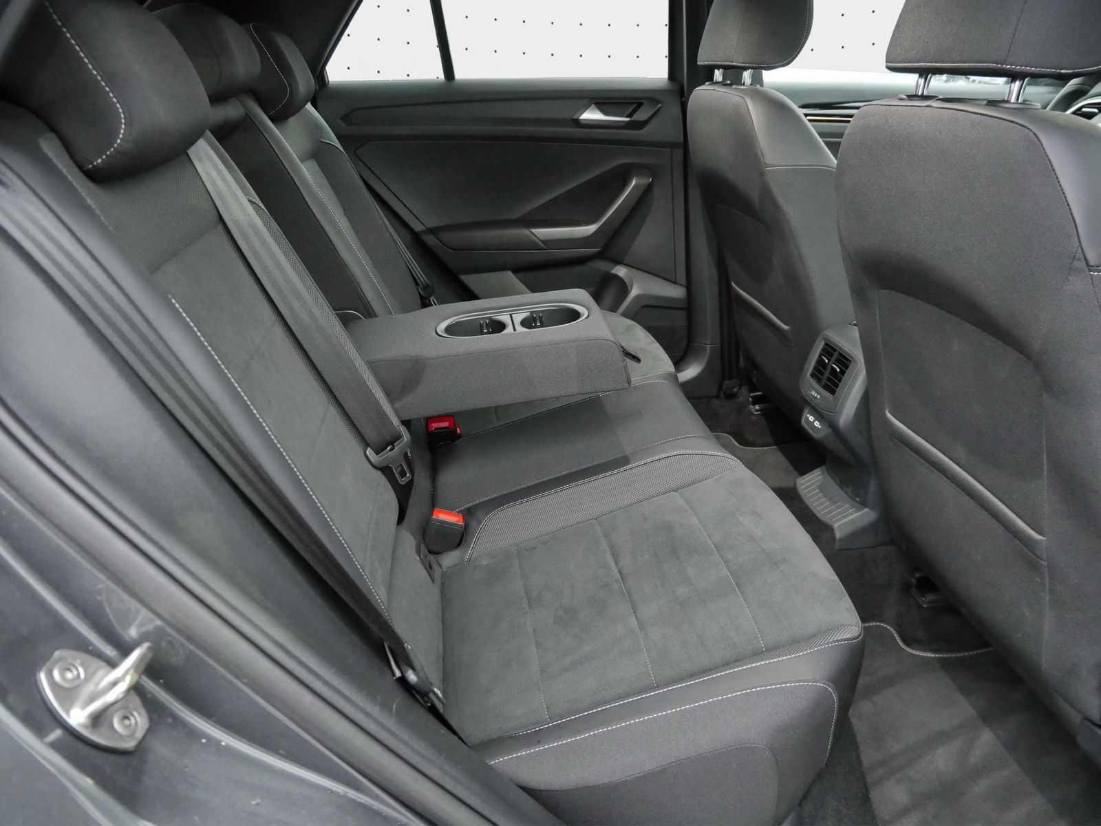 Volkswagen T-Roc - Bild 16