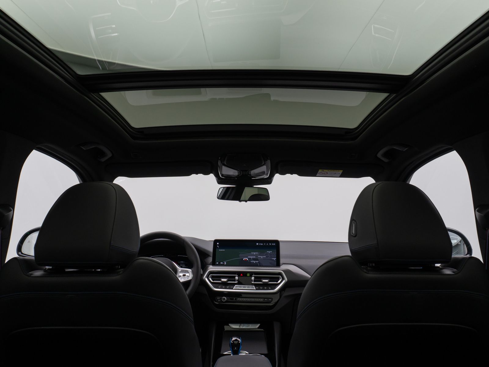 Fahrzeugabbildung BMW iX3 Impressive M Sport Panoram Laser 360°HUD H/K