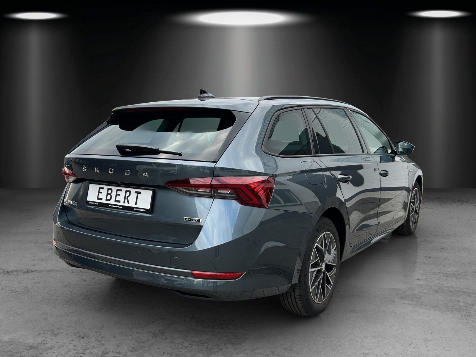 Fahrzeugabbildung SKODA Octavia Combi 1.5 TSI DSG Clever/KAMERA/ACC/LED/