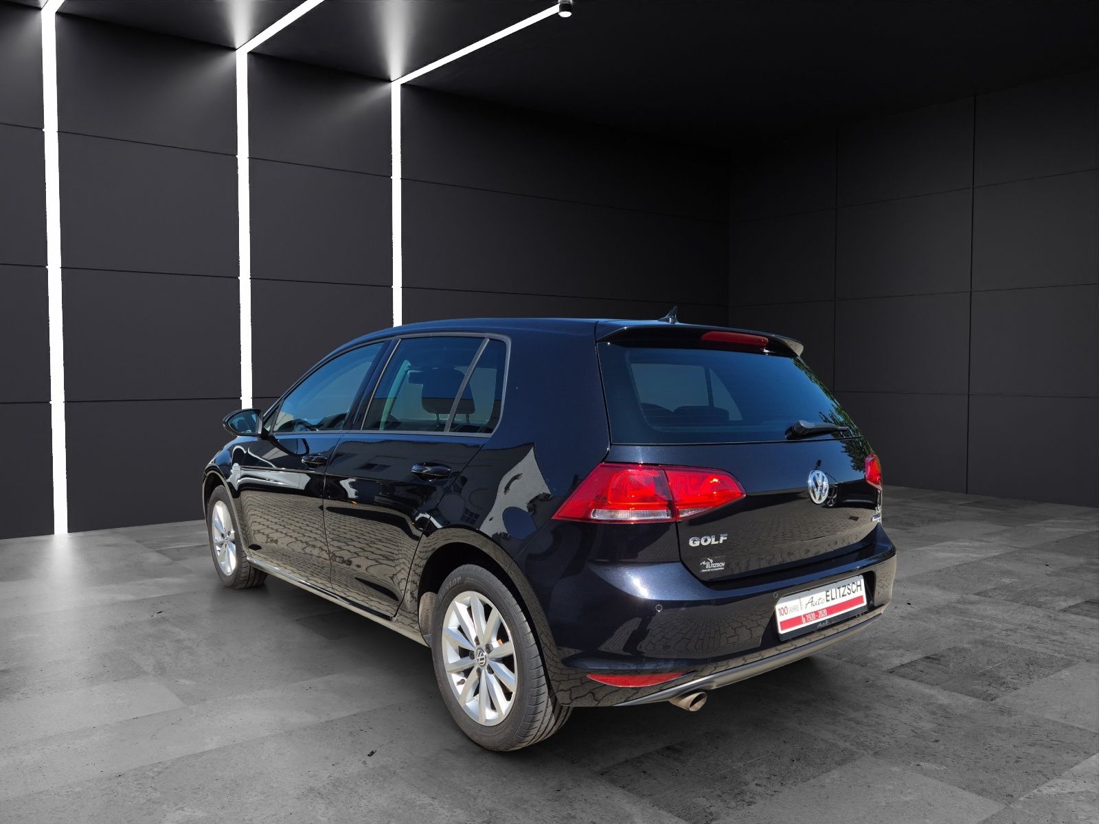 Fahrzeugabbildung Volkswagen Golf VII TSI Lounge Xenon Navi Climatronic GRA P