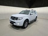 Nissan Pathfinder 2.5 dCi Automatik 7-Sitzer Leder AHK - Nissan Pathfinder: Le