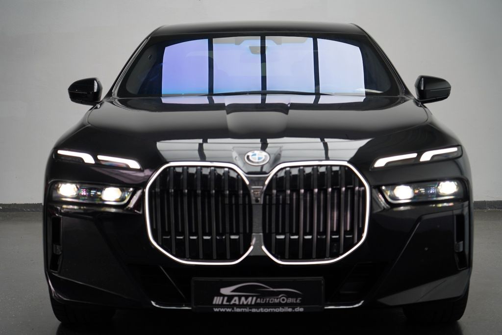 BMW 740 — fotografia 2