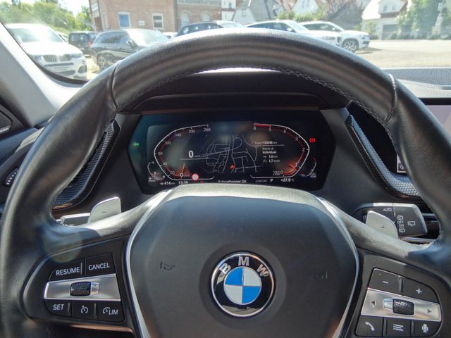 Fahrzeugabbildung BMW 118d Sport Line/2.Hd/Virtual/Leder/HUD/Navi/Kam/