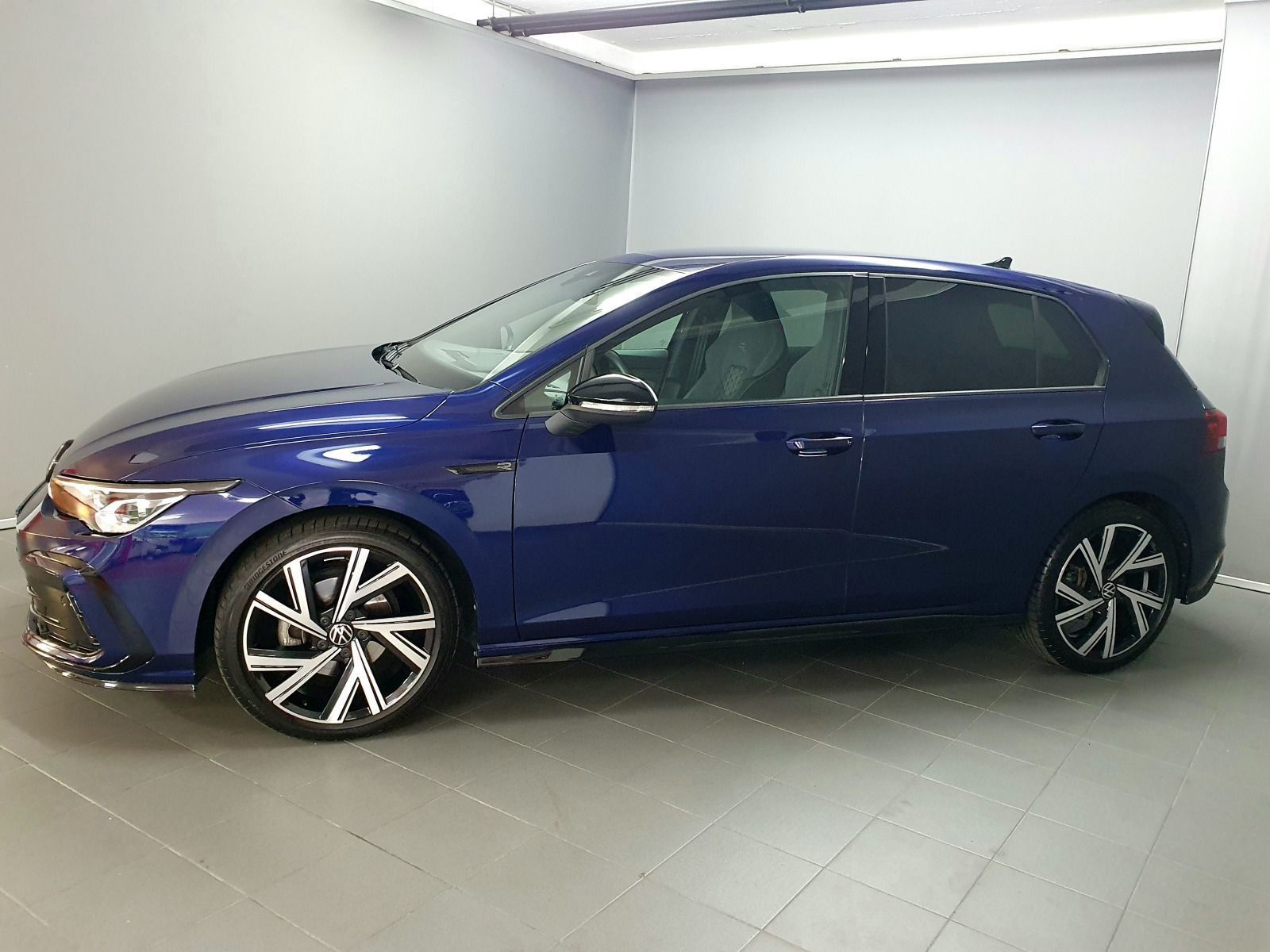 Volkswagen Golf VIII 1.5eTSI DSG R-Line AHK ACC LED Navi foto 2