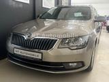 Skoda Superb Combi Exclusive 2.0 TDI DSG LEDER NAVI - gebrauchte Skoda Superb aus dem Jahr 2014