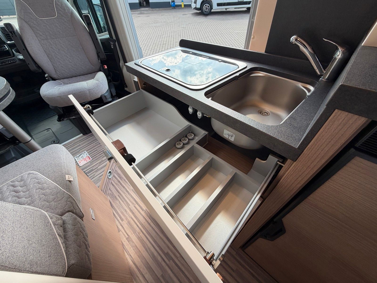 Fahrzeugabbildung Malibu Van diversity GT skyview 600 DB K
