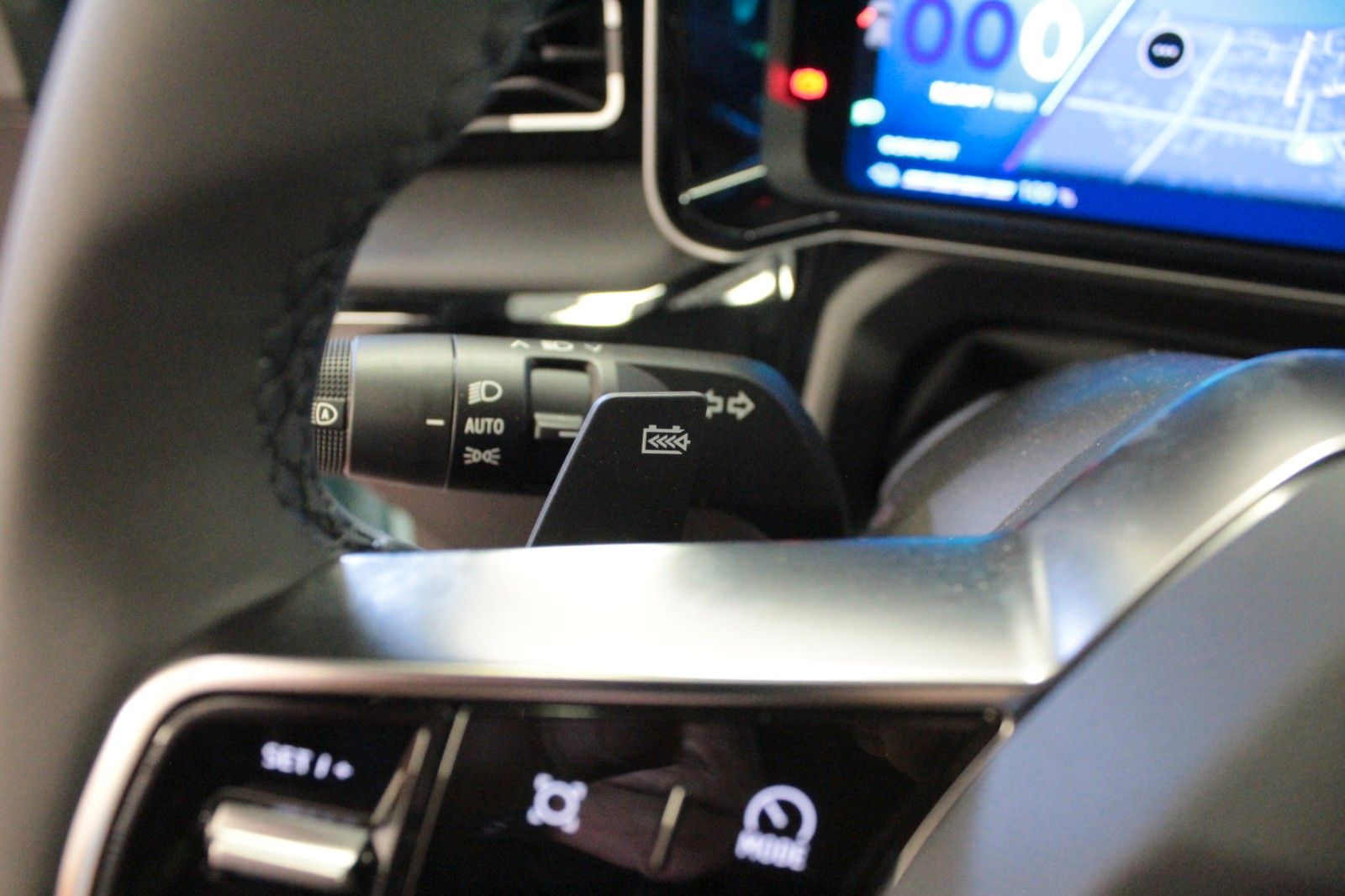 Fahrzeugabbildung Renault R 4 E-Tech 150 Comfort Range Iconic *Vollausst.*