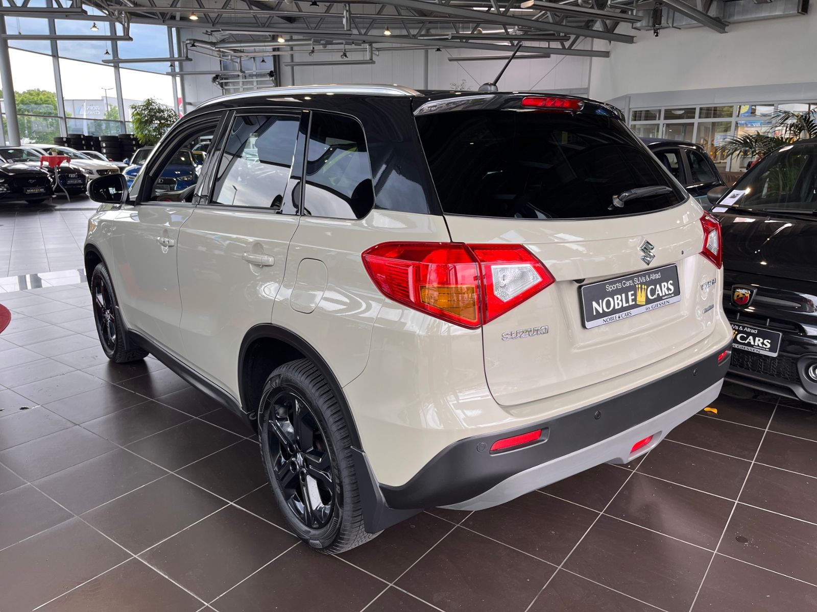 Fahrzeugabbildung Suzuki Vitara 1.4 S 4x4 KLIMA LED NAVI ALU