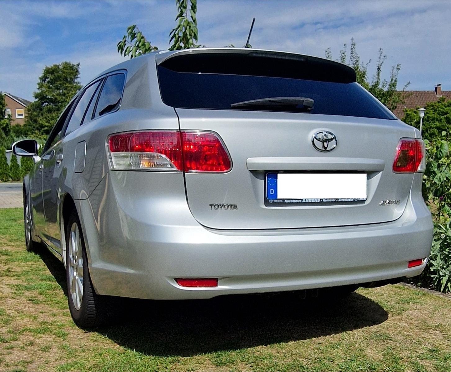 Toyota Avensis 2009 — engine 1.798 cm³, 147 HP (108kW)