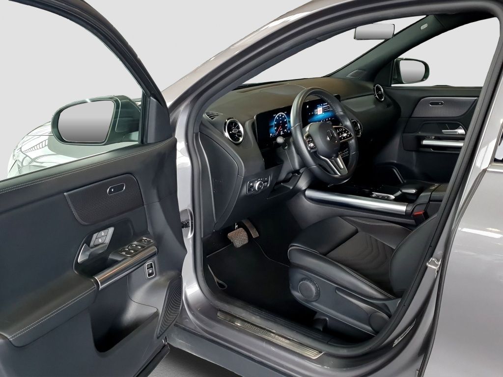 Fahrzeugabbildung Mercedes-Benz GLA 200 el.Heckklappe*AHK*Sitzheizung*Kamera*LED