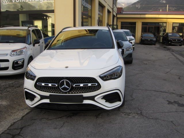 Altele MERCEDES-BENZ GLA 200 d Automatic AMG Line Premi