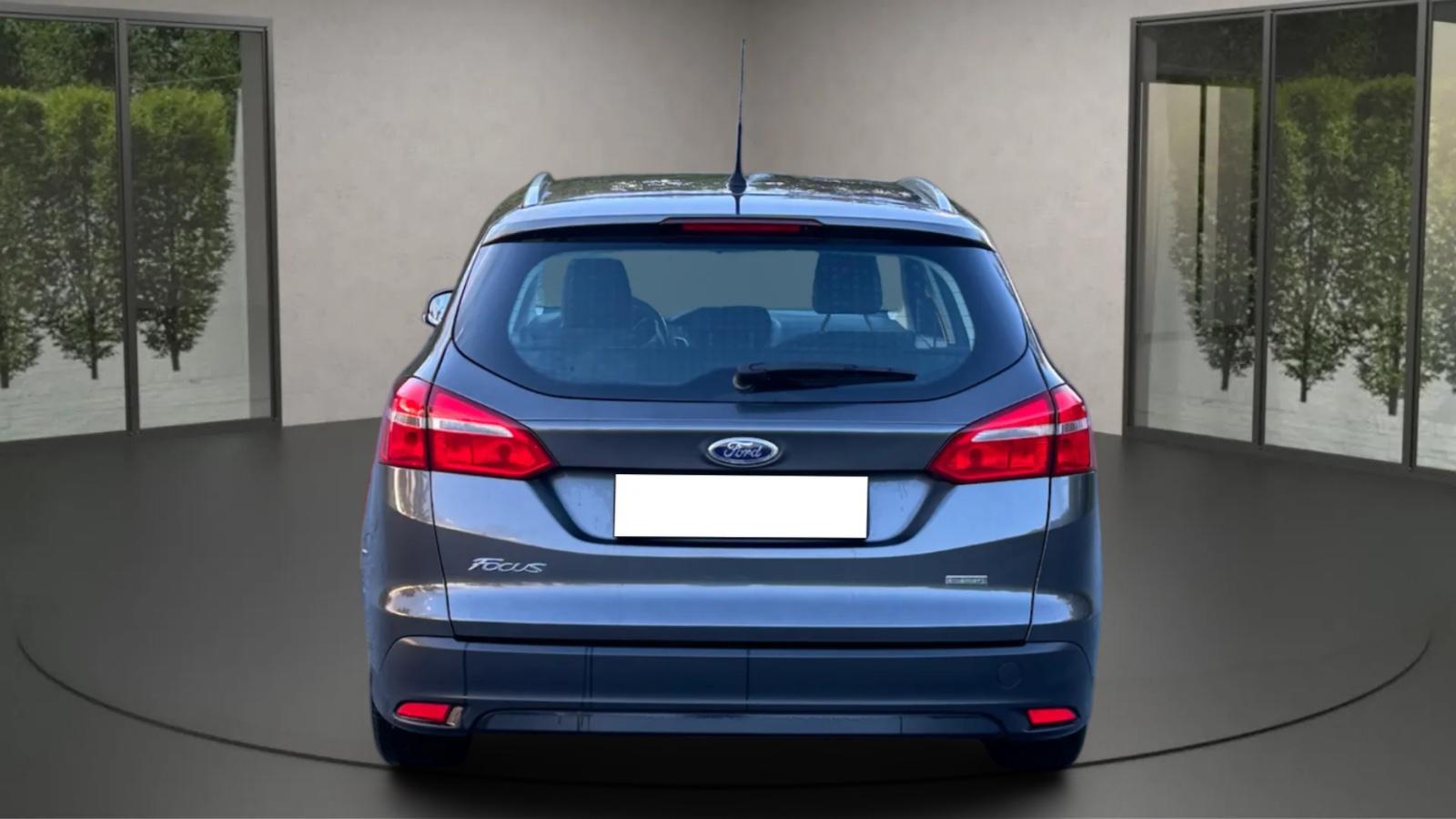 Ford Focus 2015 — photo 7