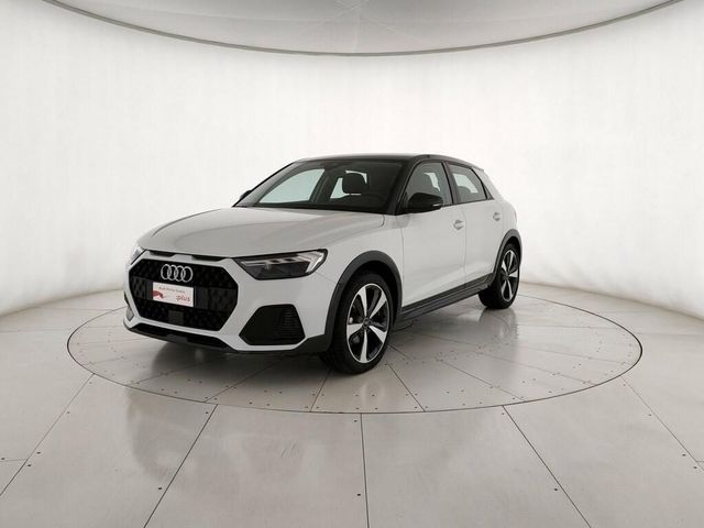 Audi A1 30 1.0 TFSI Identity Contrast