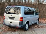 Volkswagen VW T5, Autom. 131ps, Klima,StHz, 7-Sitzer - Volkswagen T5 Caravelle mit Diesel-Antrieb: Kleinbus