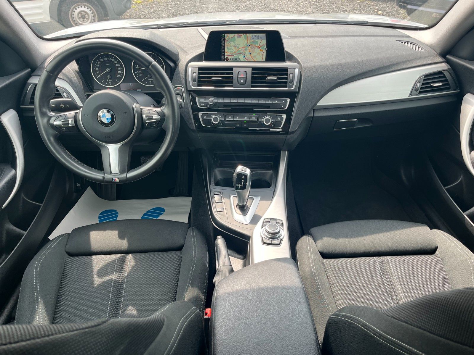 Fahrzeugabbildung BMW 120i 3-Türer Aut. SPORT LINE Navi LED HiFi 1.HAN