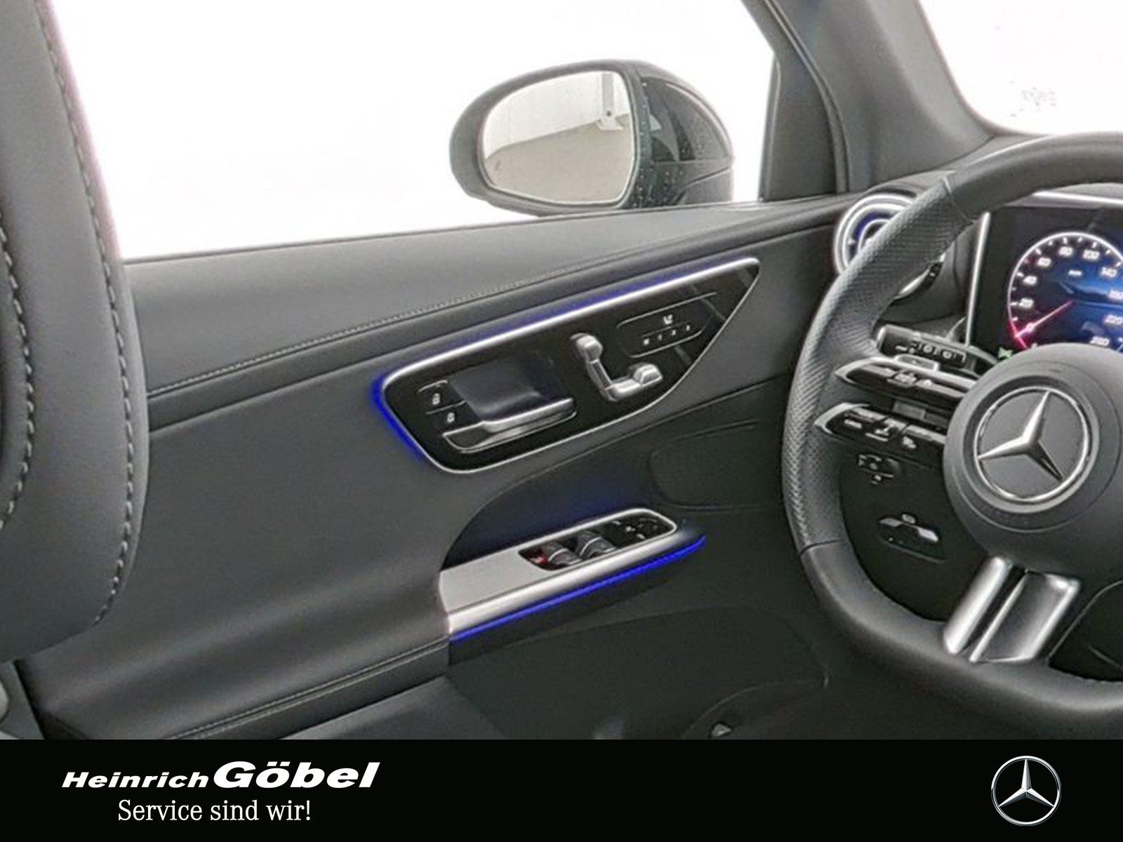 Fahrzeugabbildung Mercedes-Benz GLC 300 d 4M AMG+PANO+HUD+AHK+NIGHT+FAHRASSIST+