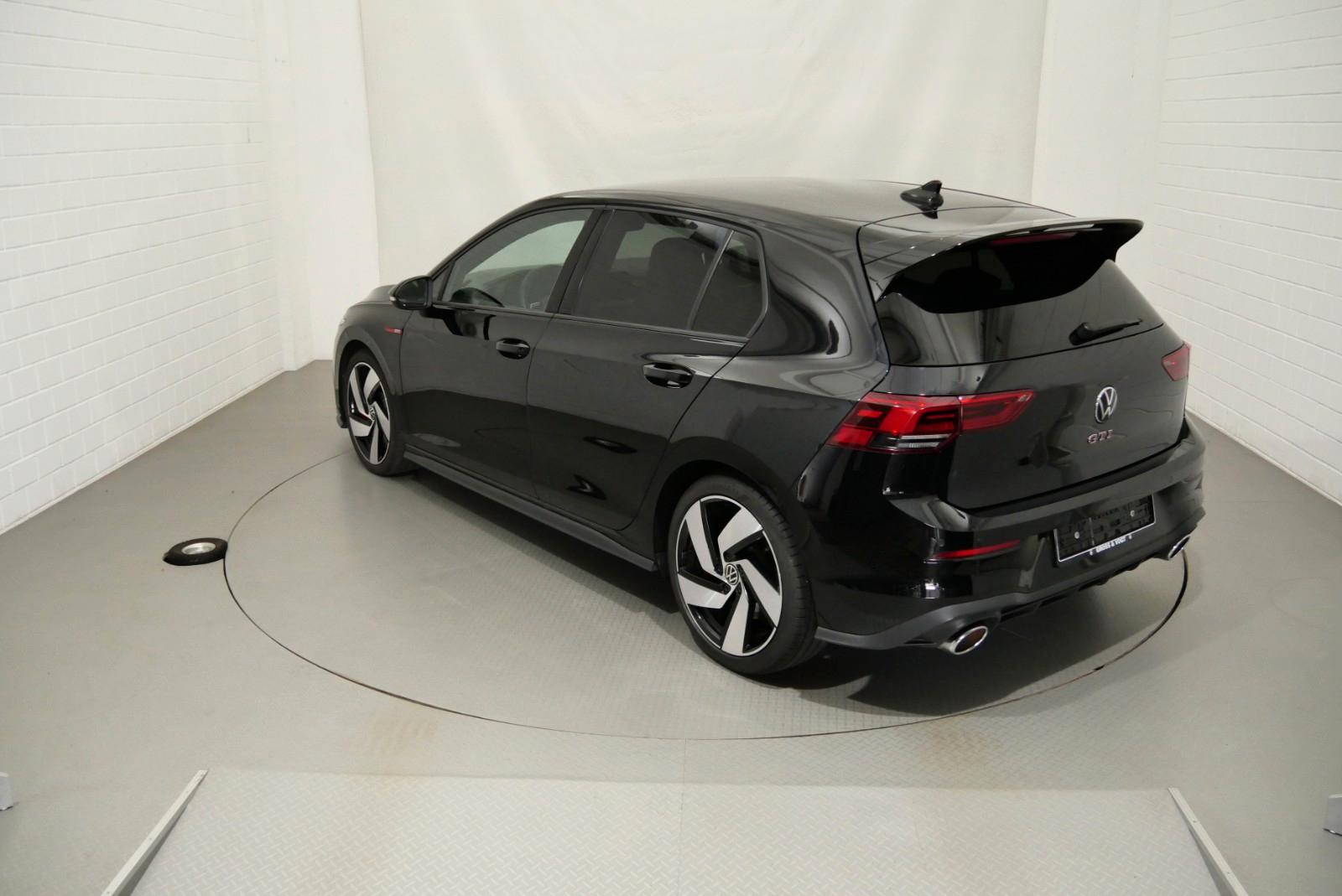 Volkswagen Golf VIII GTI Clubsport ACC KAMERA LED PDC