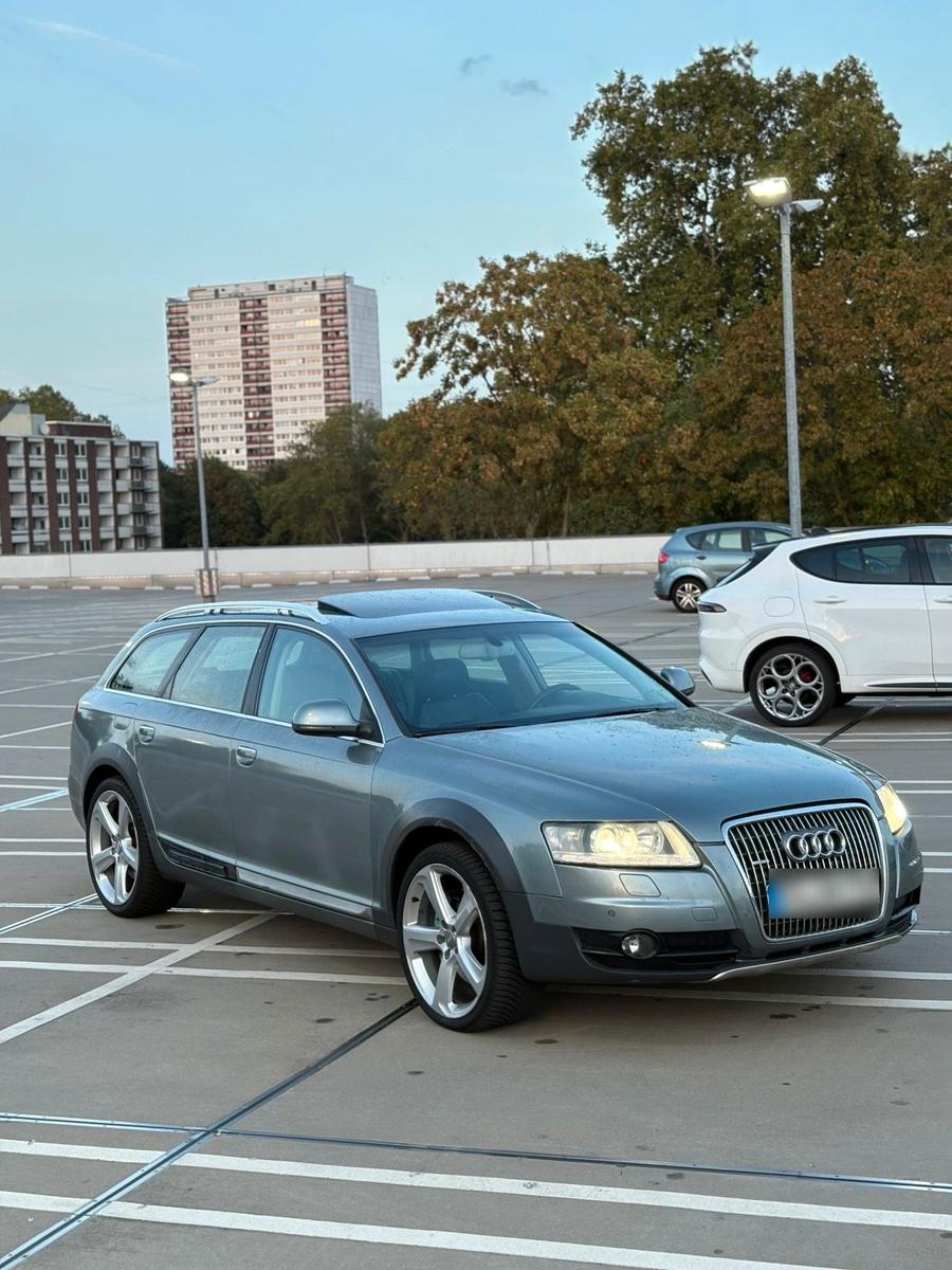 Audi A6 ALLROAD 2010 — rear view