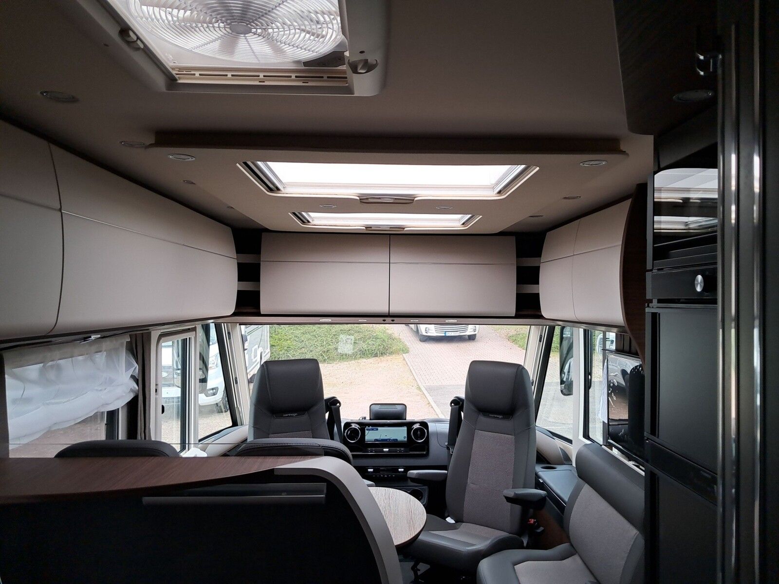 Fahrzeugabbildung Carthago chic c-line I 4.9 LE
