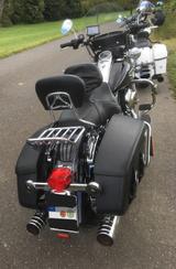 Harley-Davidson Road King Classic FLHRC mit Lederkoffer - HARLEY-DAVIDSON ROAD KING CLASSIC FLHRC