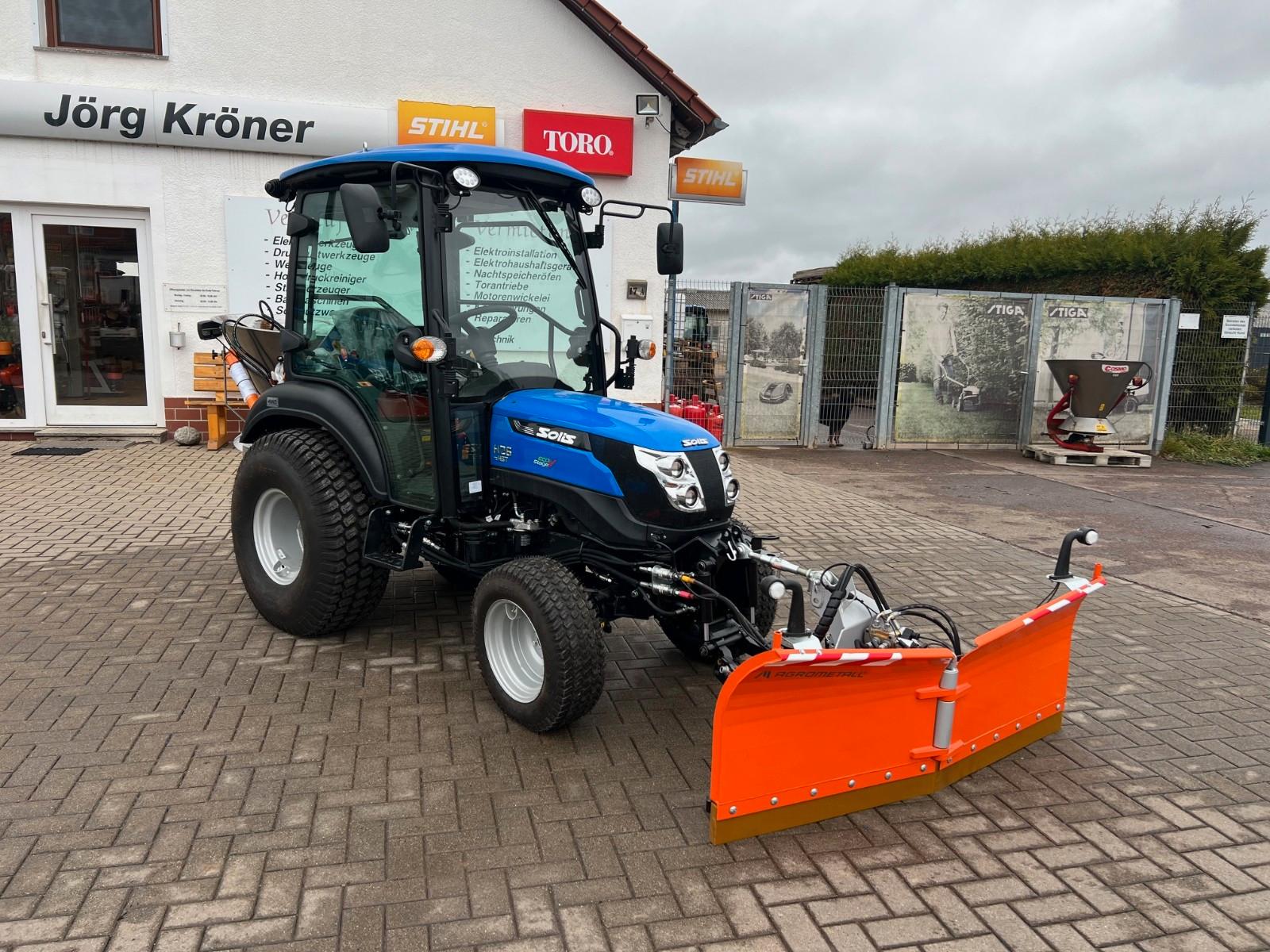 Andere Schlepper Solis 26 HST Winterdienst Ausrüstung