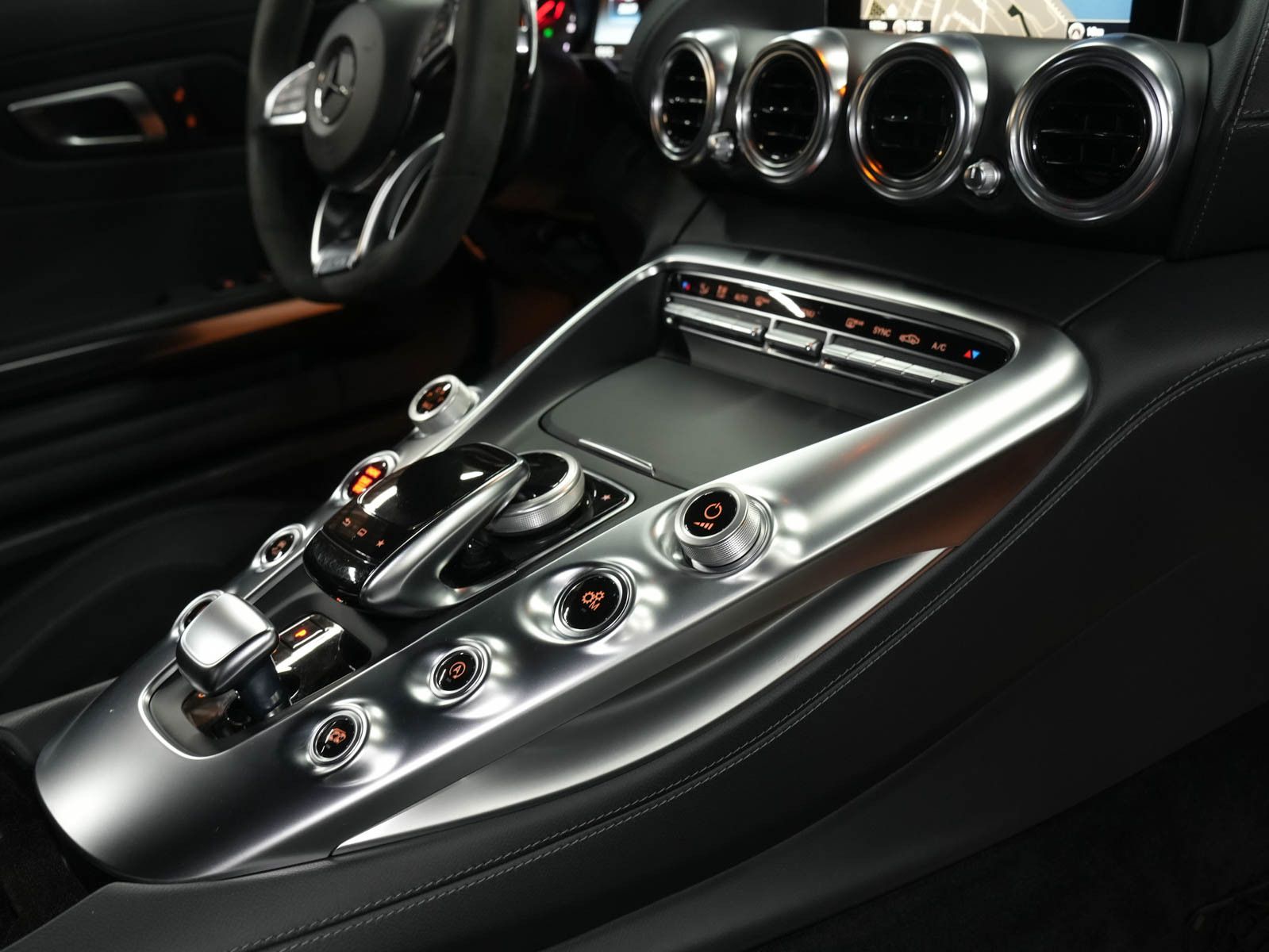 Fahrzeugabbildung Mercedes-Benz AMG GT S - Keramik | AMG Dynamic-Plus | Kamera