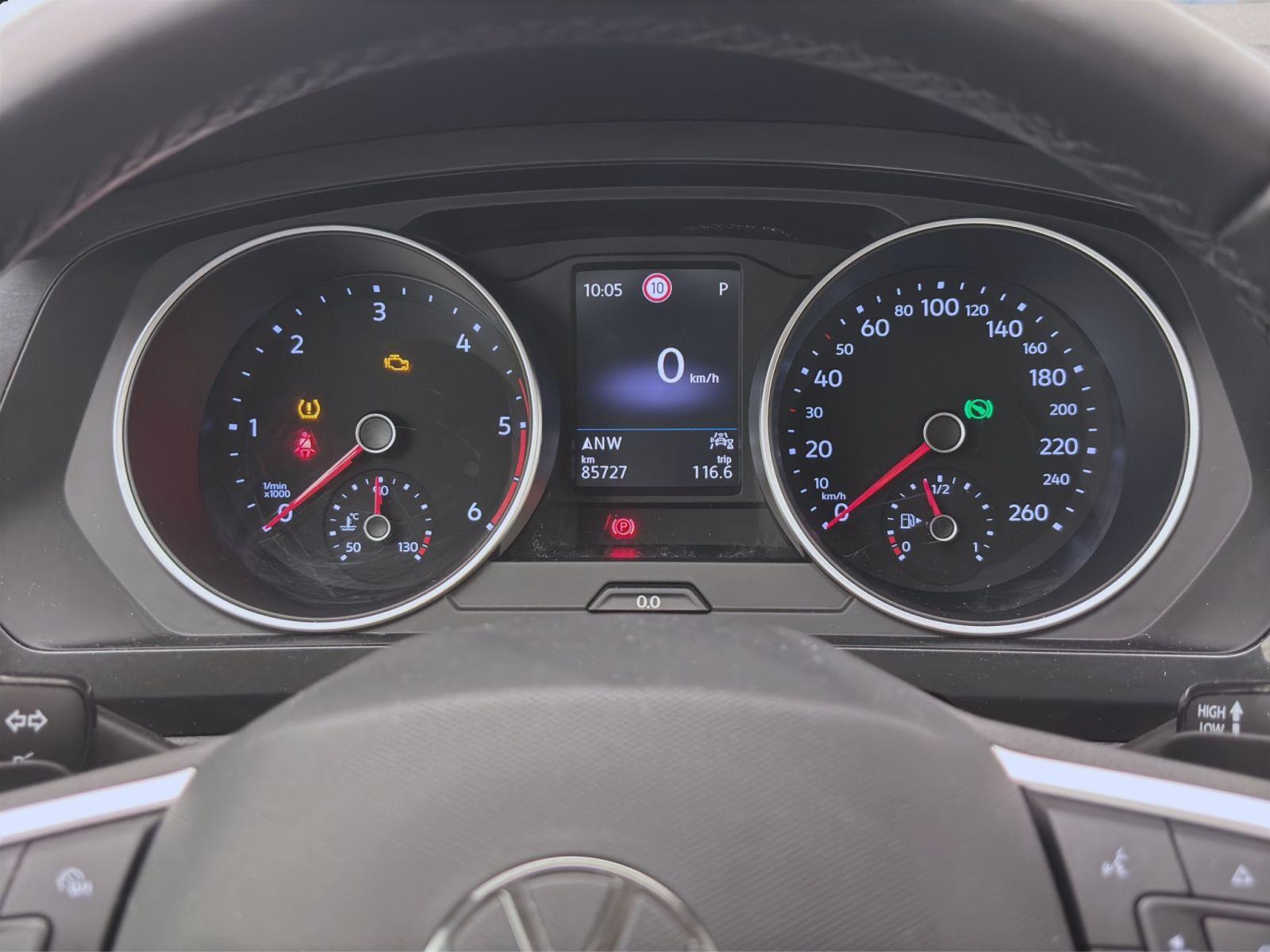 Volkswagen Tiguan 2.0 TDI DSG LIFE AHK KAMERA NAVI PDC