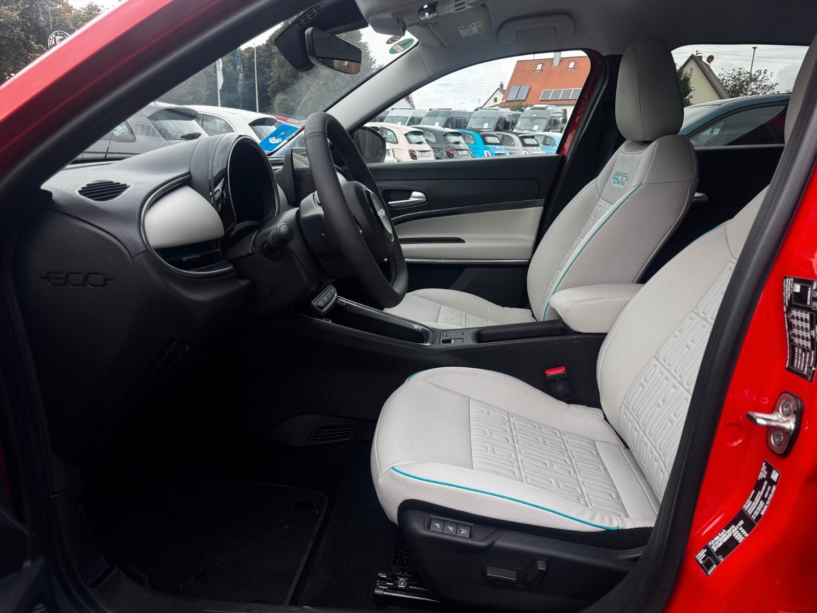 Fahrzeugabbildung Fiat 600E La Prima / Navi / Kamera / Sitzheizung