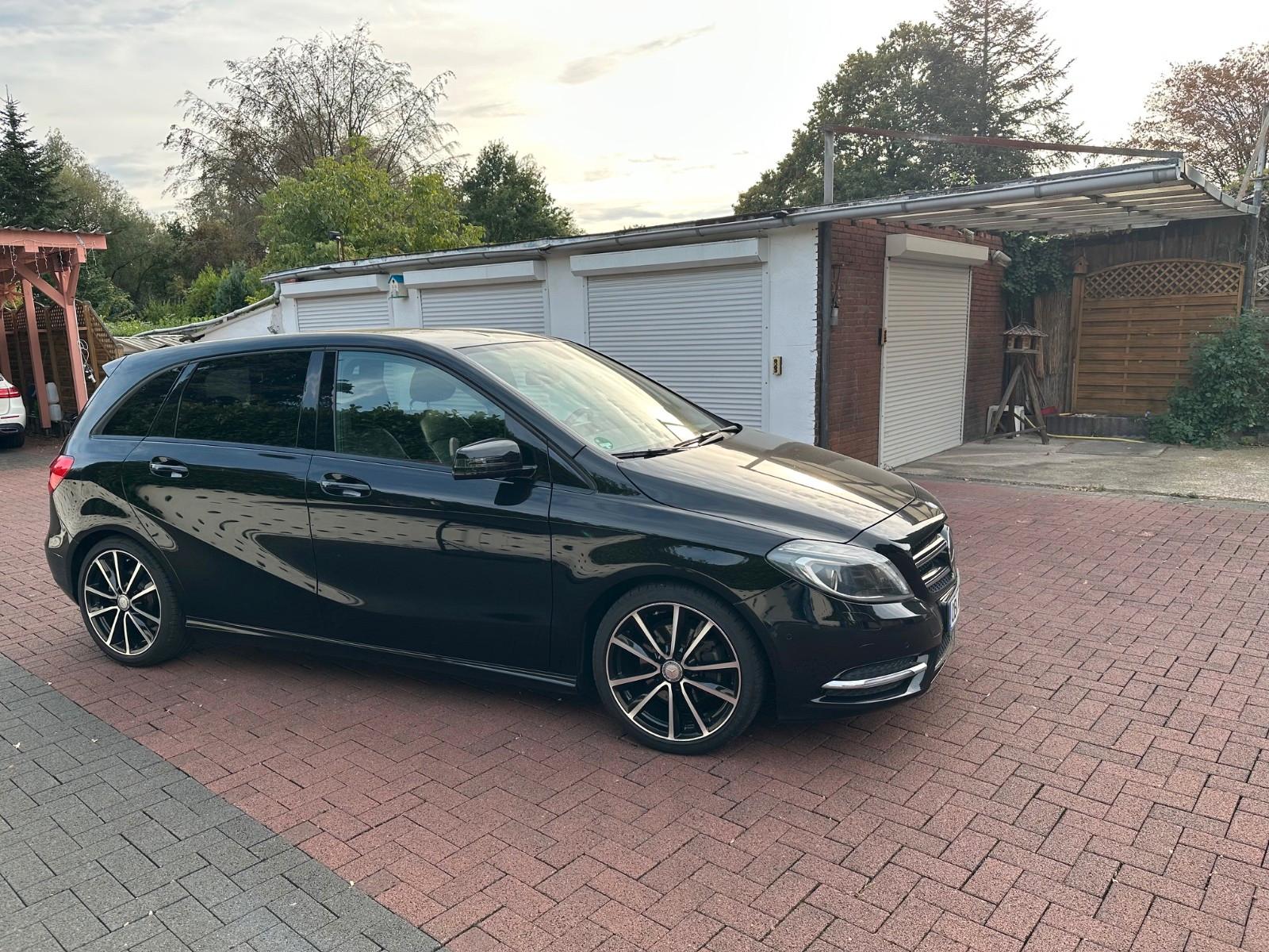 Mercedes-Benz B 200 Edition 1 *Xenon* Leder