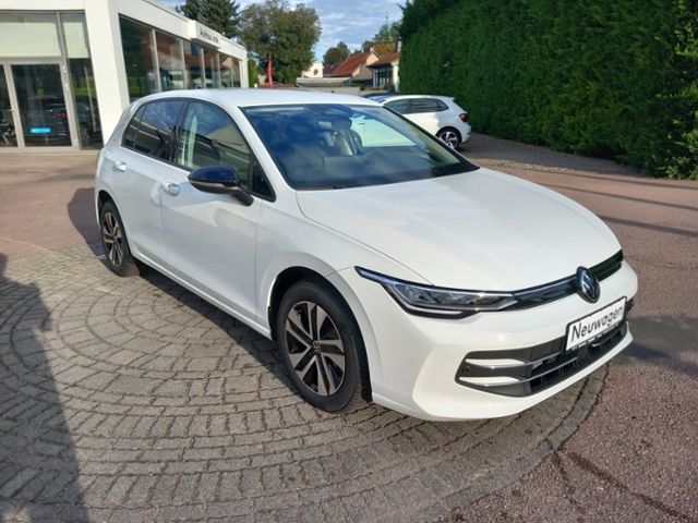 Volkswagen Golf VIII 1.5 TSI Energy AppConnect RearView foto 5