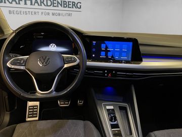Volkswagen Golf - 11