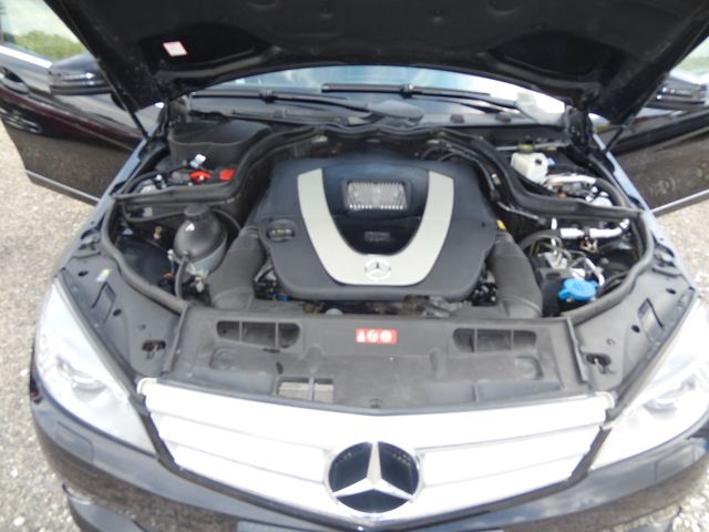 Fahrzeugabbildung Mercedes-Benz C 230/Bi-Xenon/AMG-Sport Paket/Leder/18 Zoll AMG