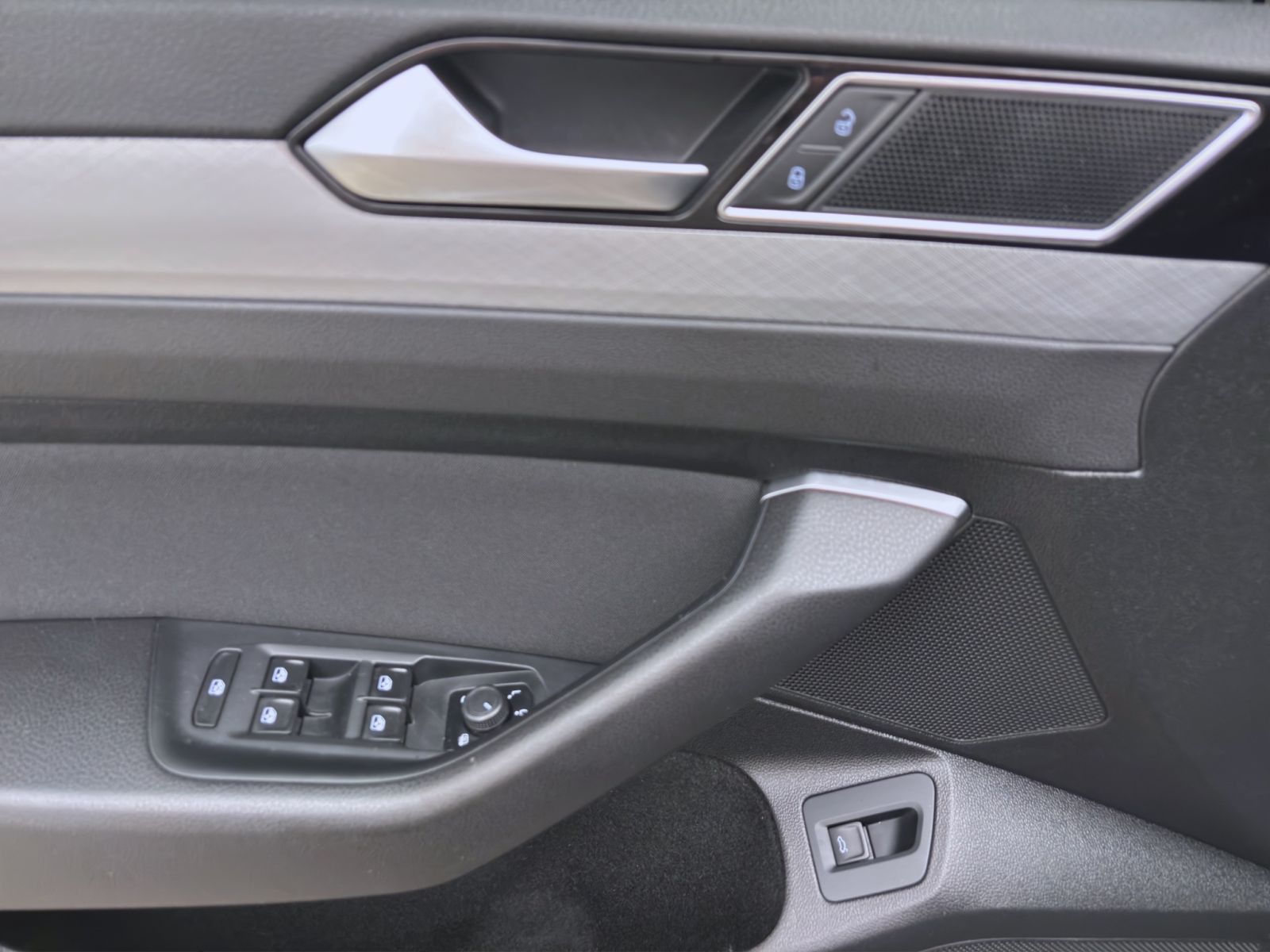 Volkswagen Passat Variant - Bild 11