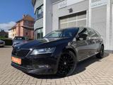 Skoda Superb Combi 2.0TDI L&K ACC+PANO+NAVI+StANDHZ. - Skoda Superb mit Diesel-Antrieb: Schwarz, Kombi