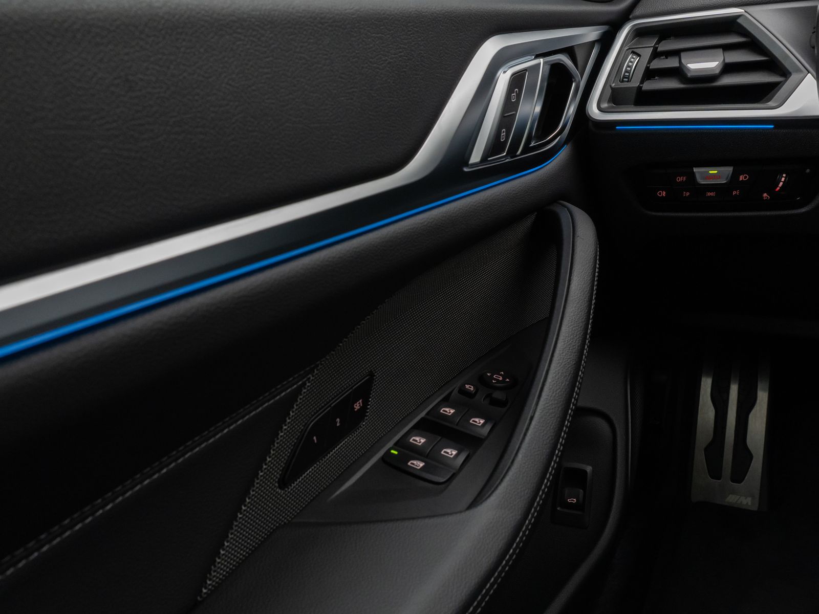 Fahrzeugabbildung BMW i4 M50 Gran Coupè Glasdach 360°HUD DAB H/K ACC