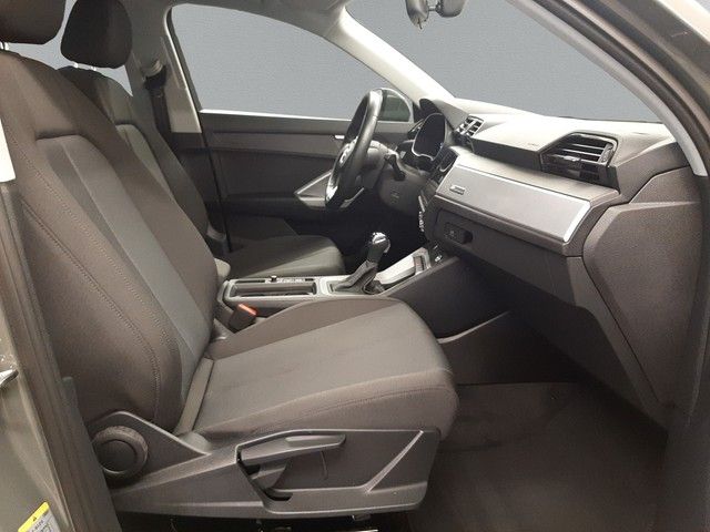Fahrzeugabbildung Audi Q3 35TFSI S-tronic Kamera elekHeck SitzHz 17"