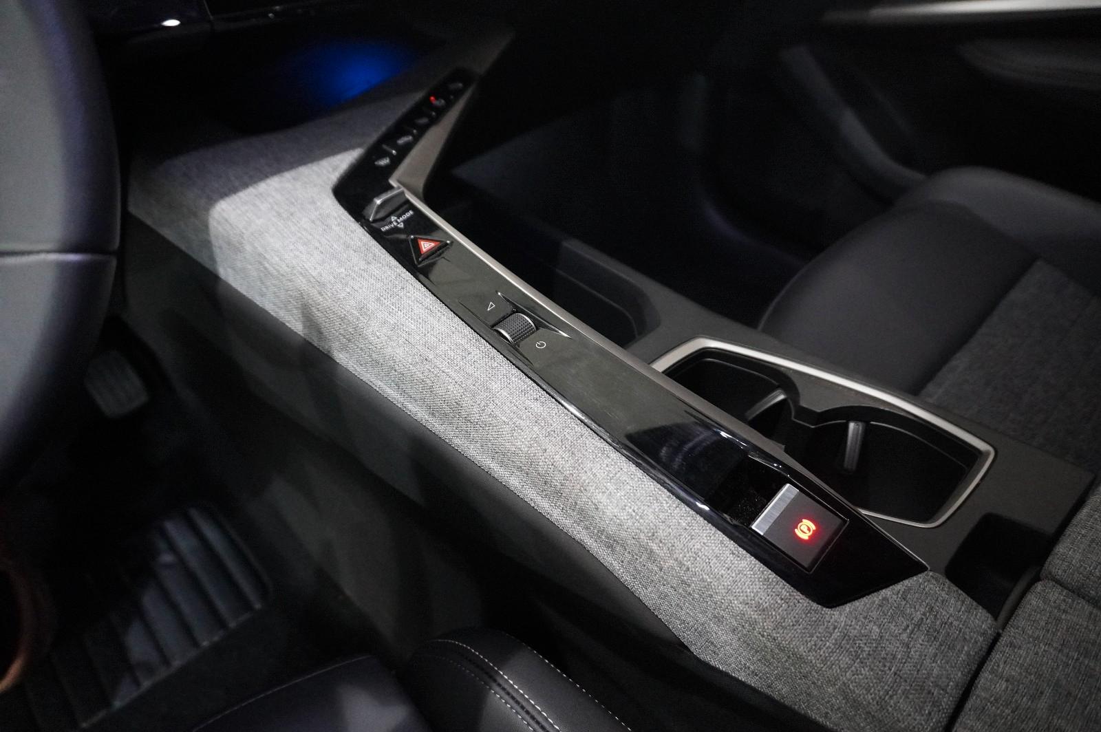 Peugeot 3008 Hybrid 145 ALLURE E-DSC NAVI/LED/360°/SPORT