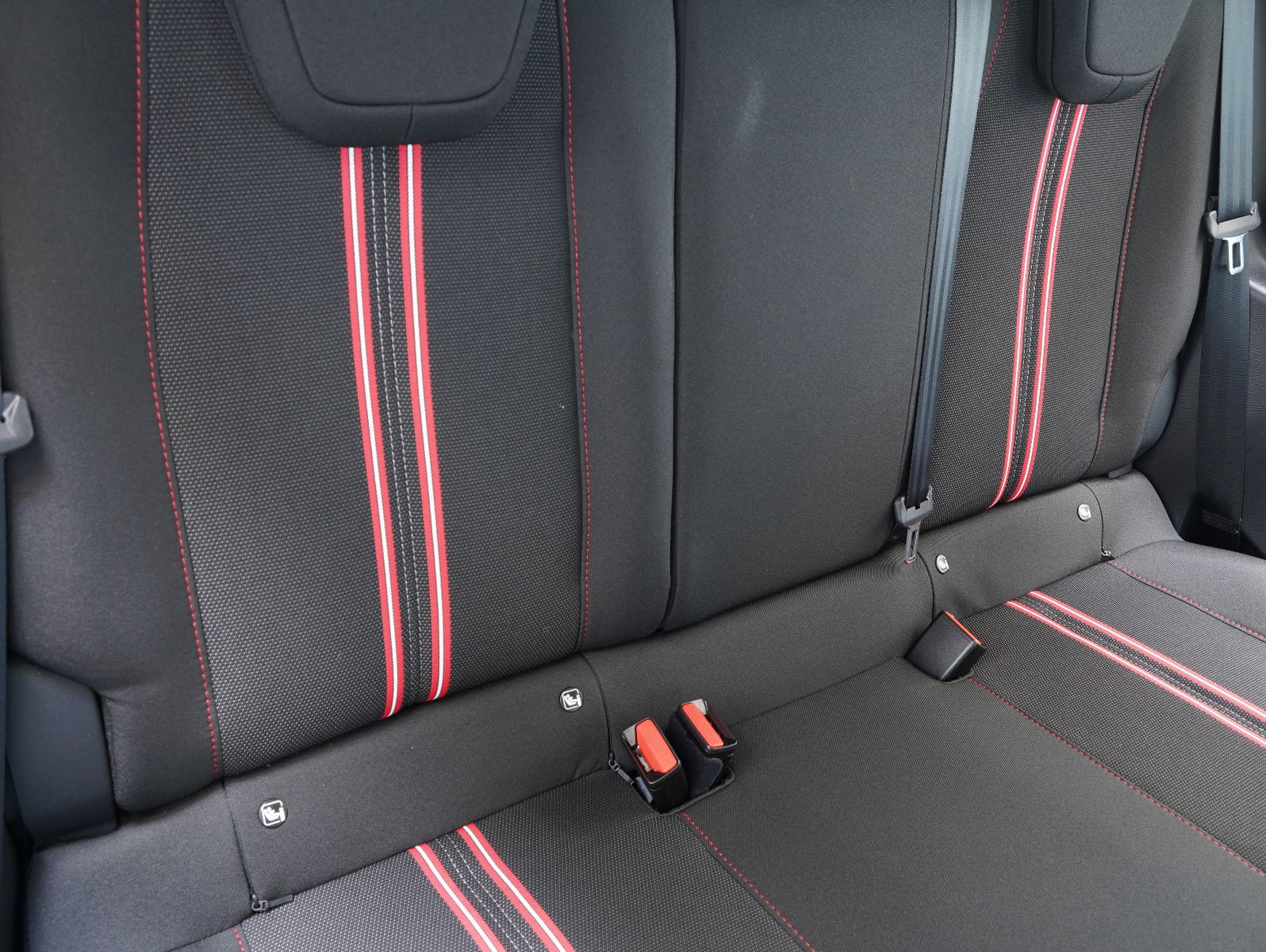 Fahrzeugabbildung Opel Corsa F 1.2 Turbo GS CARPLAY/LED/PDC/SHZ
