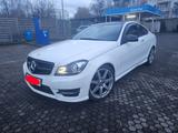 Mercedes-Benz Mercedes W204 AMG Coupe nur 98 TKM Automat... - Mercedes-Benz W204