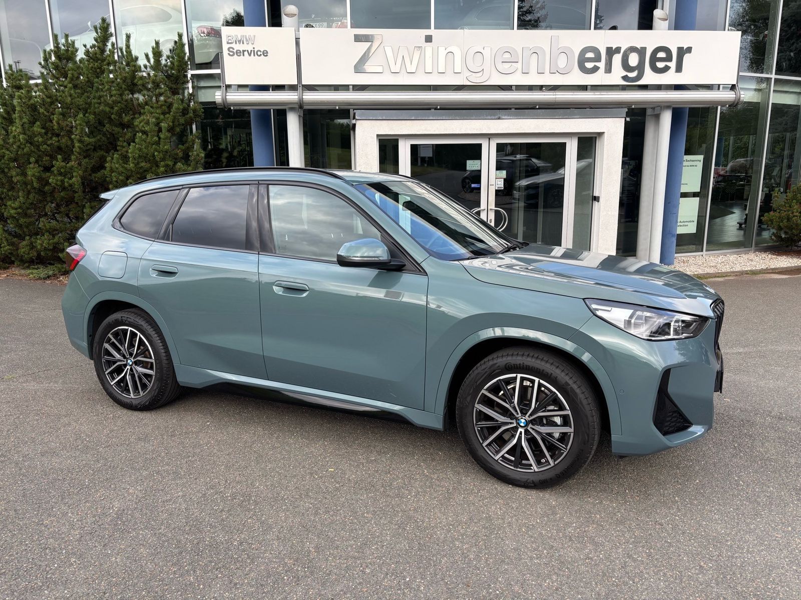 BMW X1 sDrive20i M-Sportpaket Navi Sitzhzg. DAB foto 1