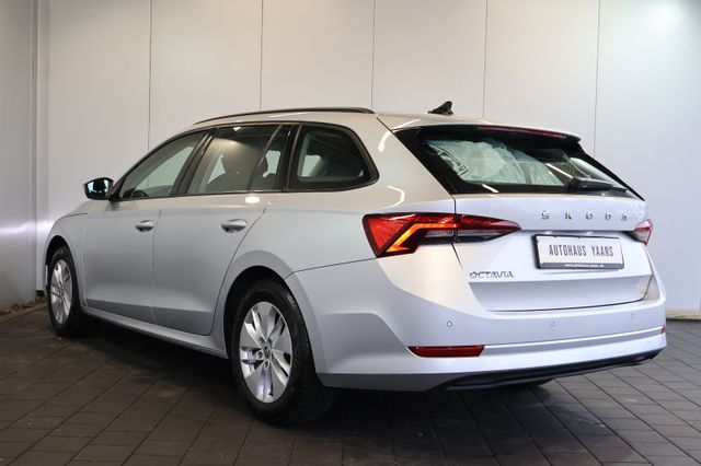 Skoda Octavia 2.0 TDI Ambition FRONT+LANE+LED+KEY+AHK