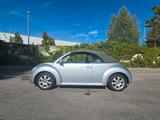 Volkswagen New Beetle Cabriolet 1.4 Highline TÜV Neu - silberne Volkswagen New Beetle