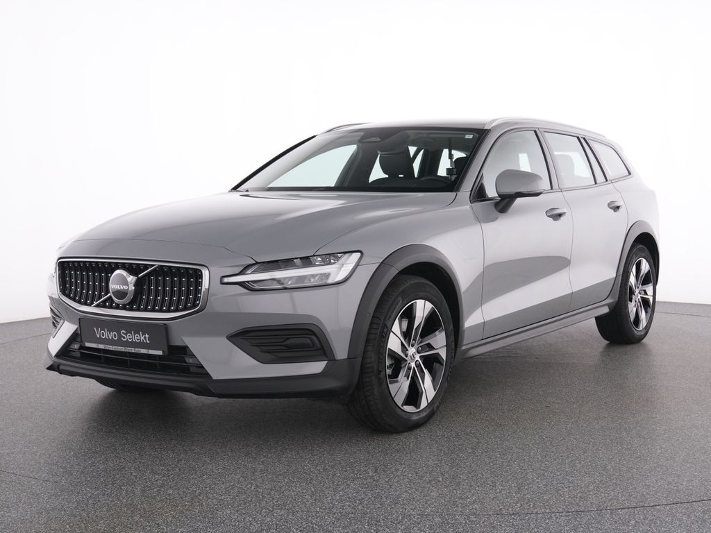 2024 Volvo V60 Cross Country