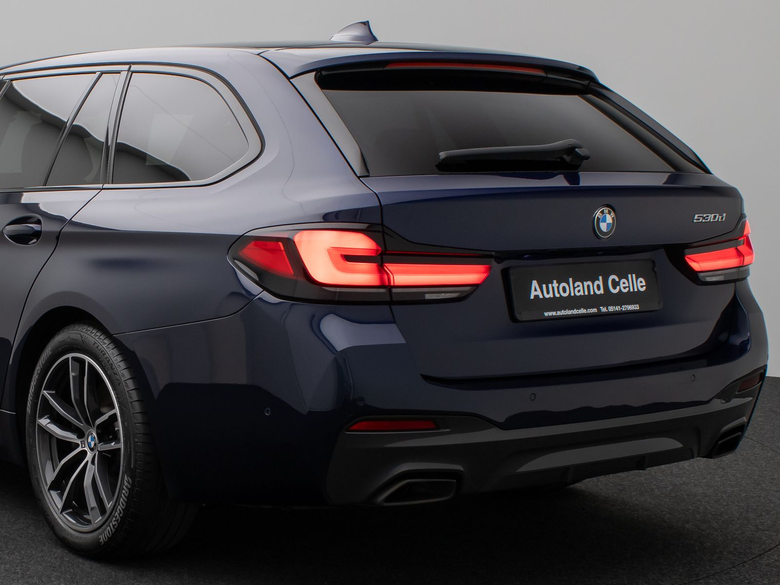 Fahrzeugabbildung BMW 530d M Sport Laser HUD DAB Komfort Alarm 18Zoll