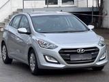 Hyundai i30 blue Classic/EUR6 - Hyundai i30: Classic